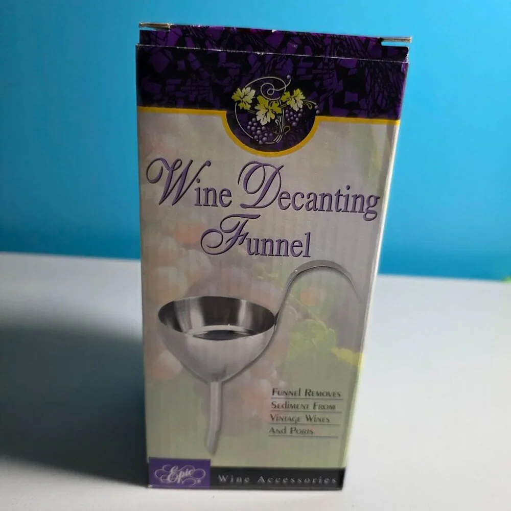 NWT Win Decanting Funnel